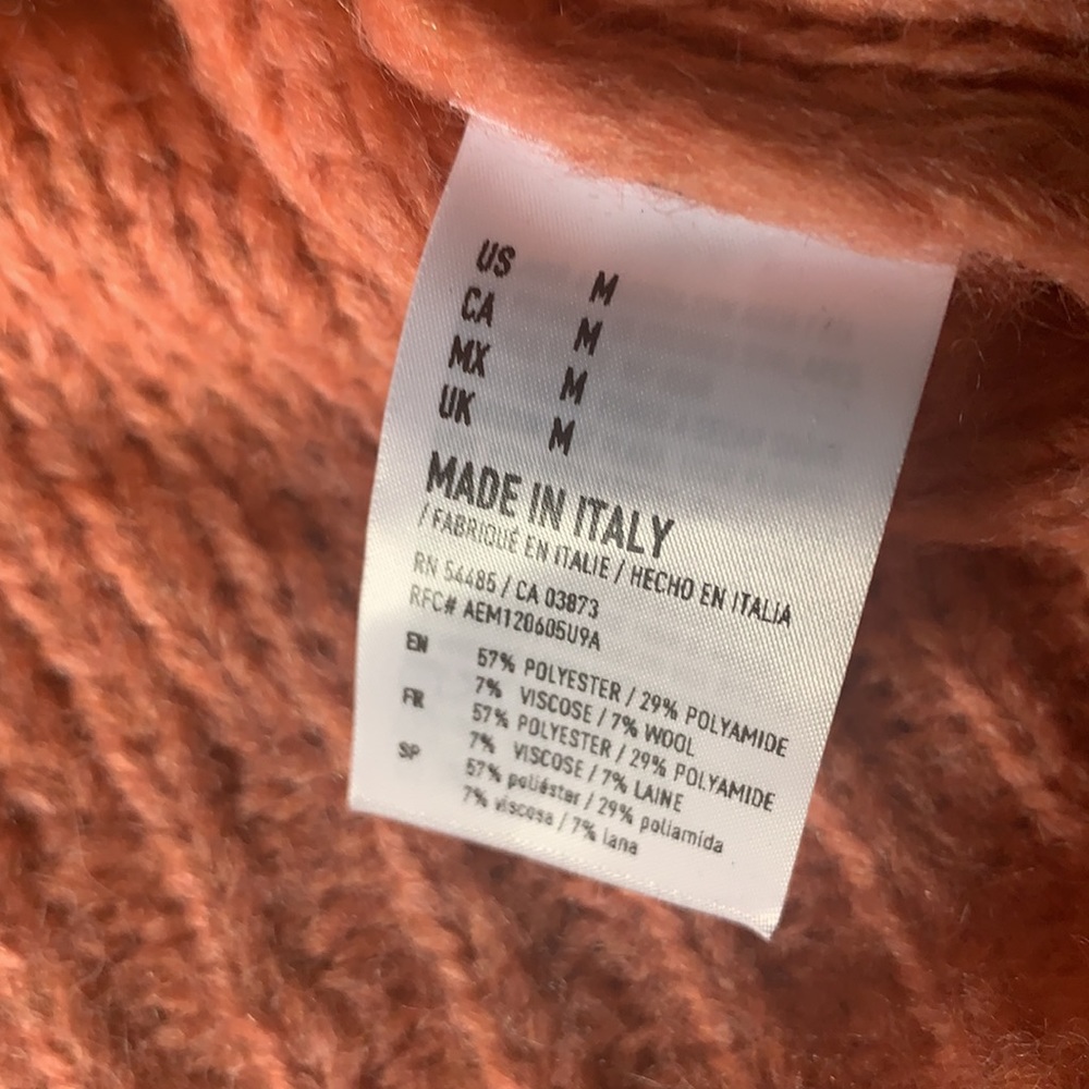 NEW AE STUDIO SWEATER MADE IN ITALY (M) - Picture 7 of 8